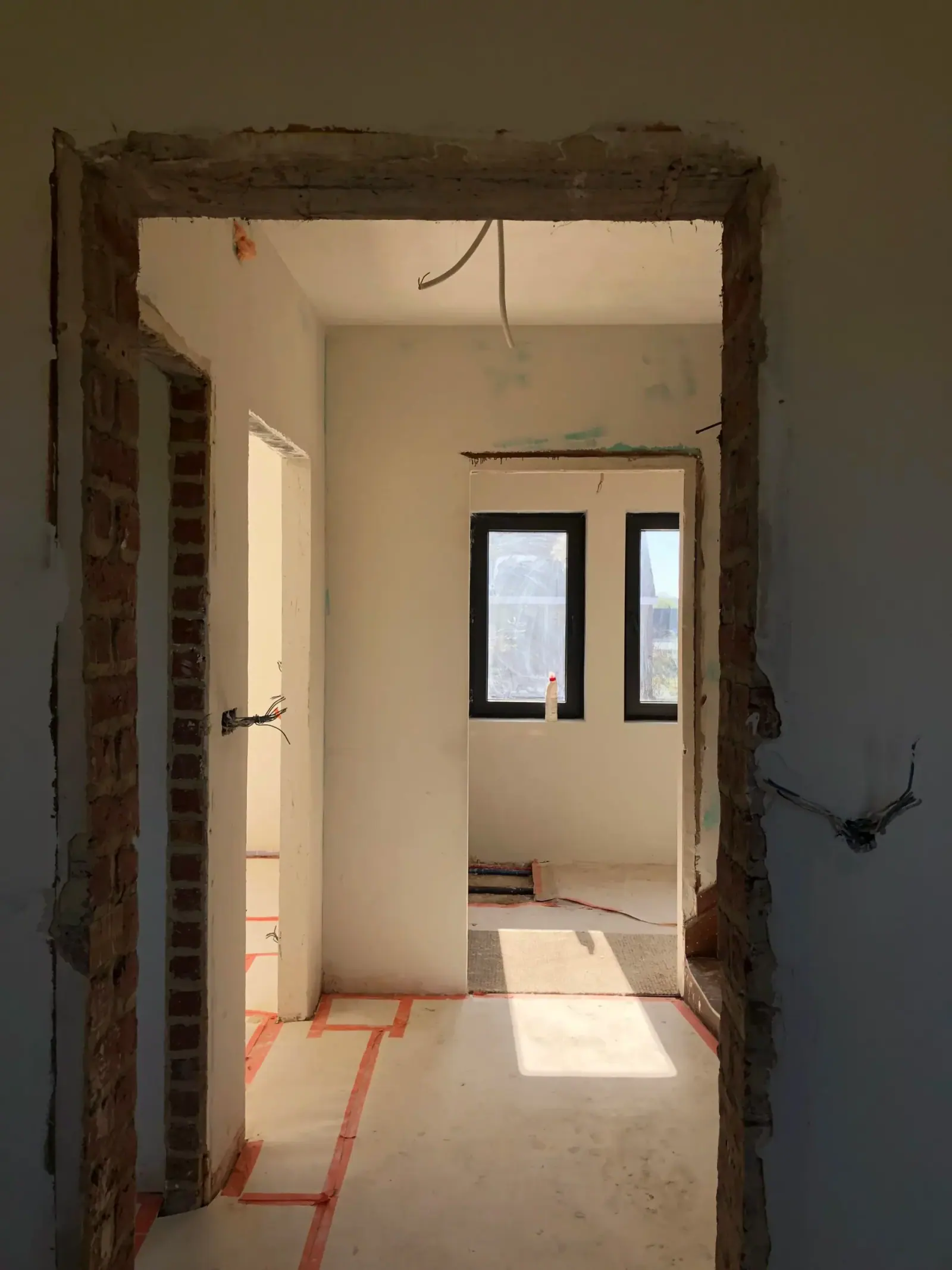 Sterrebeek — chantier, percée entre pièces avant travaux